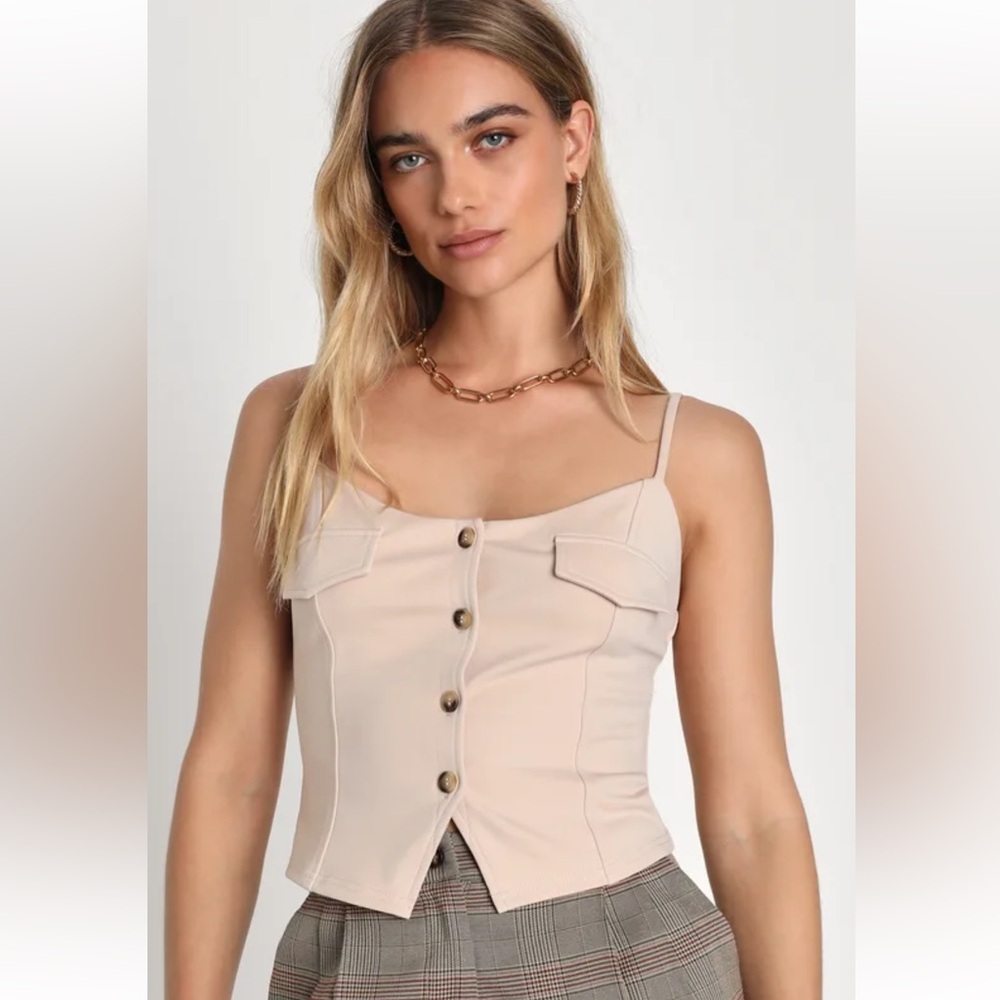 Lulu’s Feeling Posh Beige Button Front Vest Tank Top